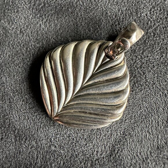 David Yurman Chevron Pendant w/ Pavé Black Diamonds - RARE - Picture 10 of 16